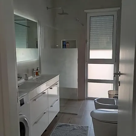 Appartement Sunset Seaside 2br With Large Balcony At San Pietro Gjiri I Lalzit *