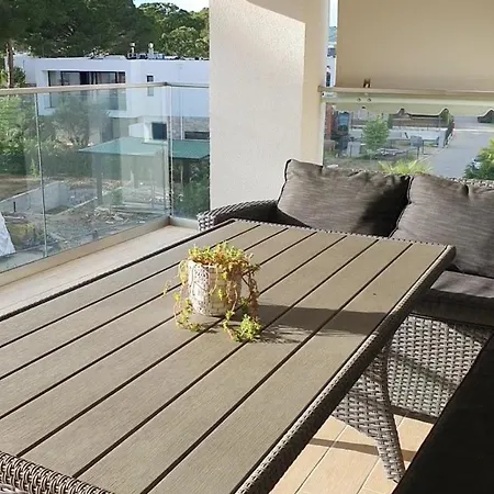 公寓 Sunset Seaside 2br With Large Balcony At San Pietro Gjiri I Lalzit *