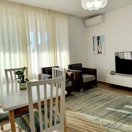 公寓 Sunset Seaside 2br With Large Balcony At San Pietro Gjiri I Lalzit Plazhi San Pietro